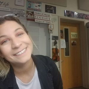 Meet your Posher, Lauren